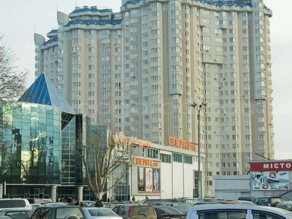 Pleasure Apartment Near Center Of Odessa Exterior foto