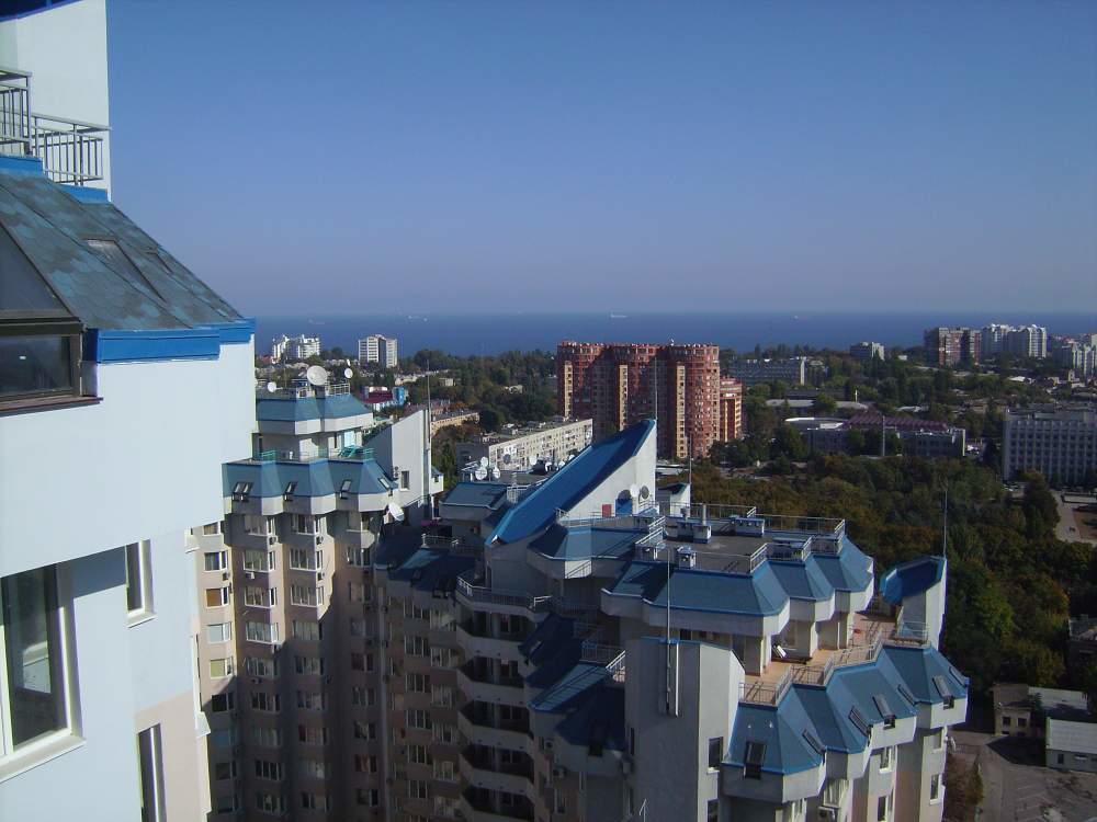 Pleasure Apartment Near Center Of Odessa Exterior foto